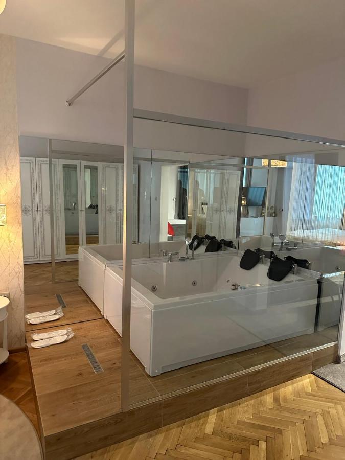 Luxury Apartment With Jacuzzi Sofia Zewnętrze zdjęcie
