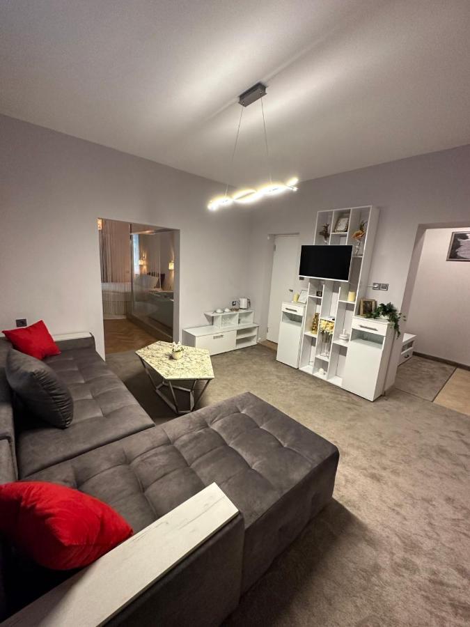 Luxury Apartment With Jacuzzi Sofia Zewnętrze zdjęcie